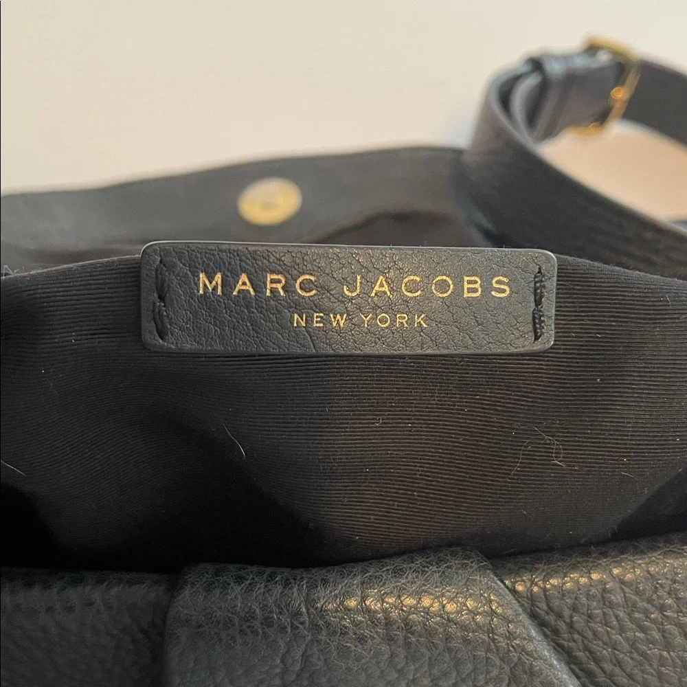 Marc Jacobs slouchy pebbled leather crossbody bag
